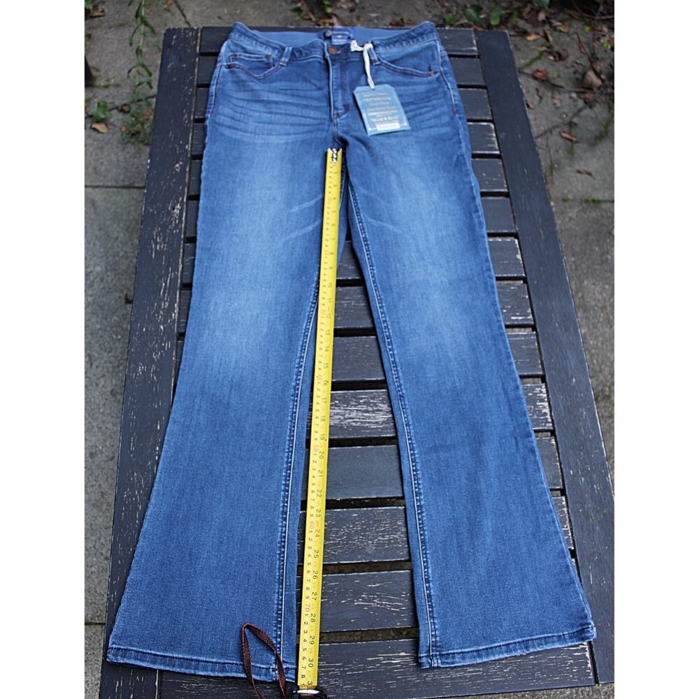 New w/Tags - Democracy Ab-Solution Itty Bitty Boot Cut Jeans, Full Length - 10 - Picture 7 of 12